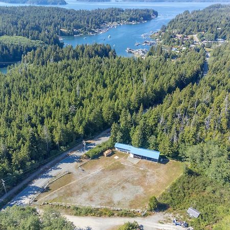 Woods End Landing Hotel Bamfield Eksteriør billede
