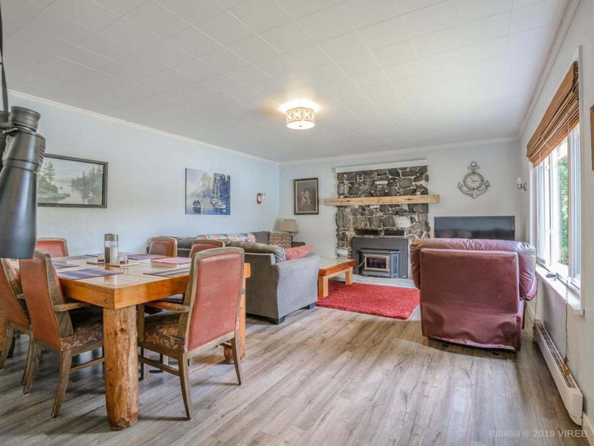 Woods End Landing Hotel Bamfield Eksteriør billede